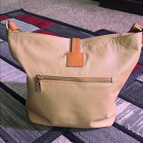 Valentina Elegant Tan Leather Women's Bag - Picture 2 of 13